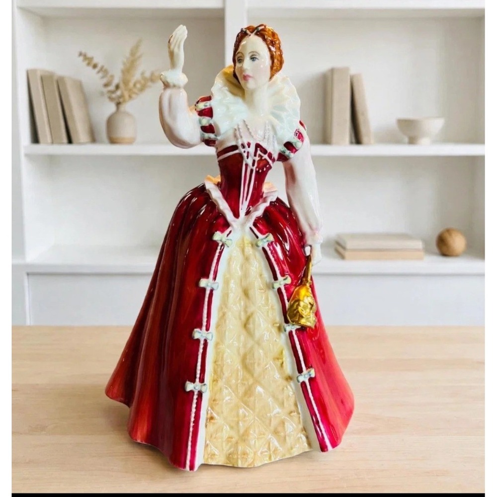 Royal Doulton Queens of the Realm Queen Elizabeth I HN 3099 Figurine Limited Ed